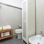 Estudio Espacioso Y Centrico * Sevilha